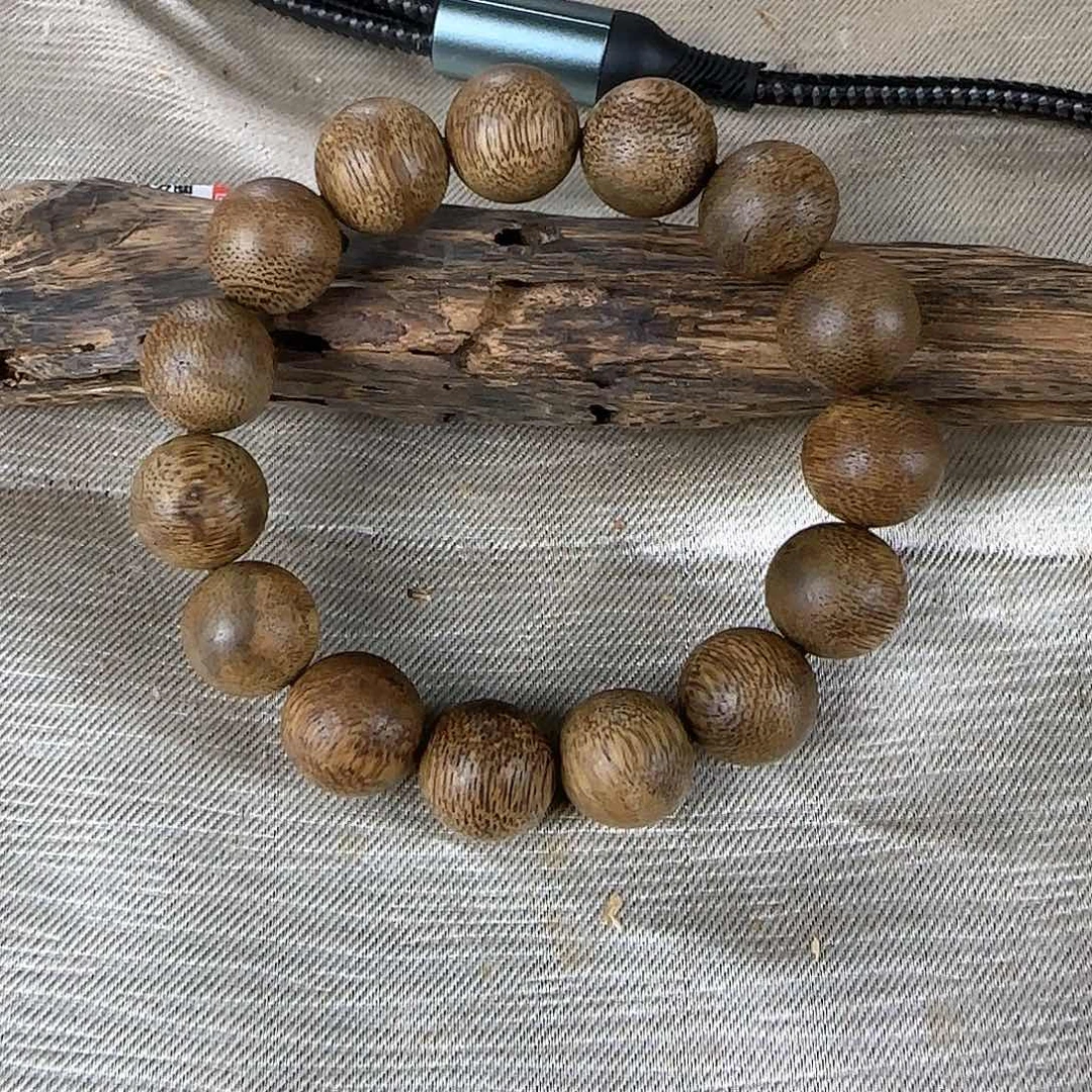 沉香碎屑沉香勾丝➕乌身母树14圆珠单圈17克