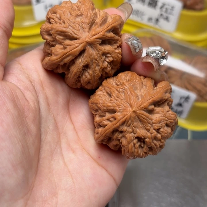 文玩核桃吊坠45-32479-02