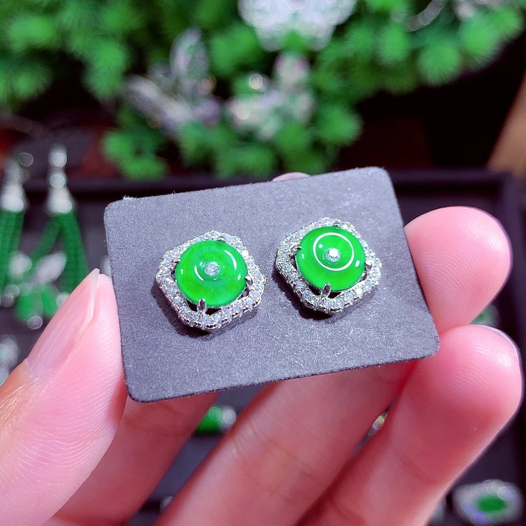 颈饰未镶嵌翡翠天然