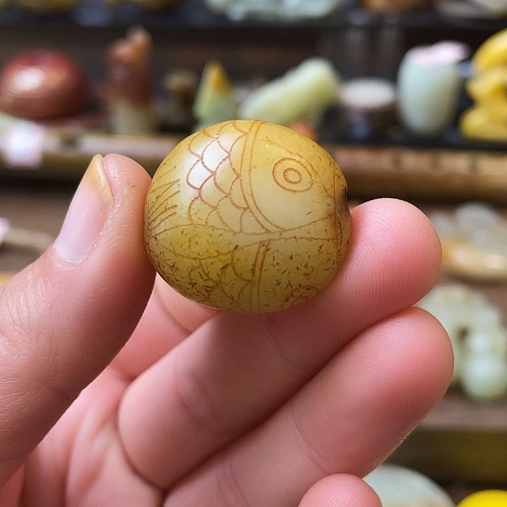 和田玉（糖玉）未镶嵌颈饰