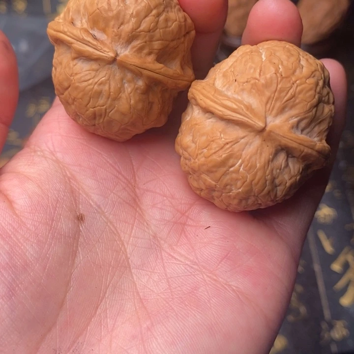 文玩核桃吊坠铁核桃24