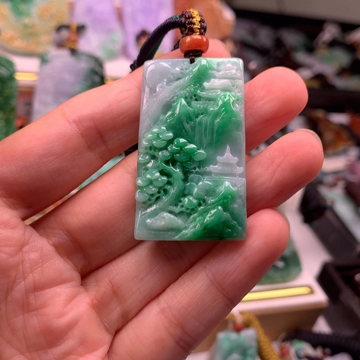 颈饰未镶嵌翡翠吊坠
