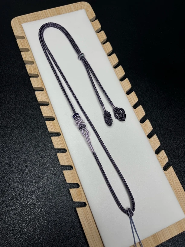 编织挂绳男女通用，纯手工编制，不支持退换， 下单请联系客服确认