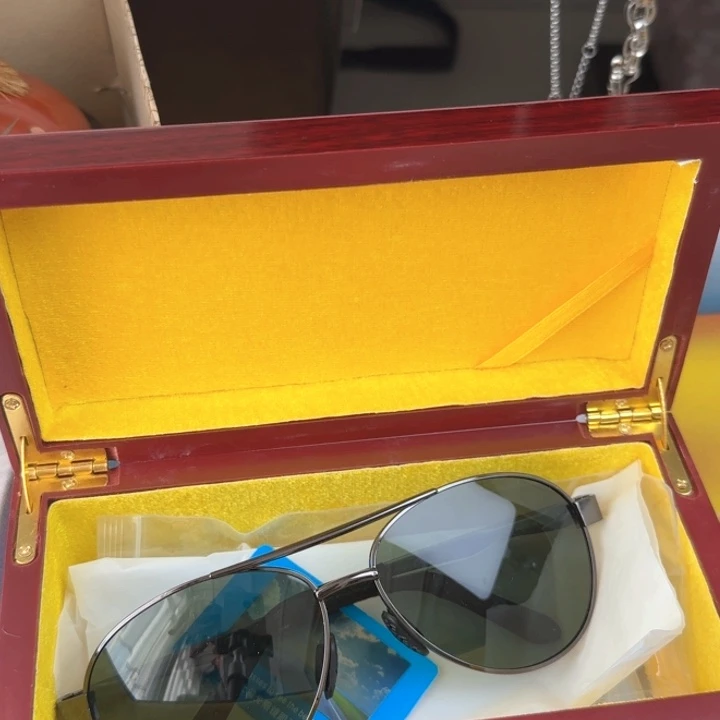 瓷片寒***?Dhjhfdhoigdhjj