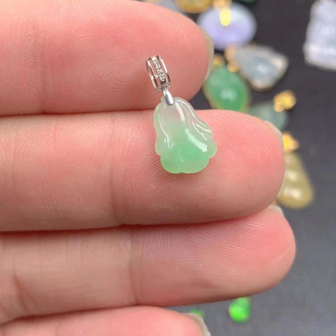 【闪购商品】颈饰18K金镶嵌翡翠翡翠