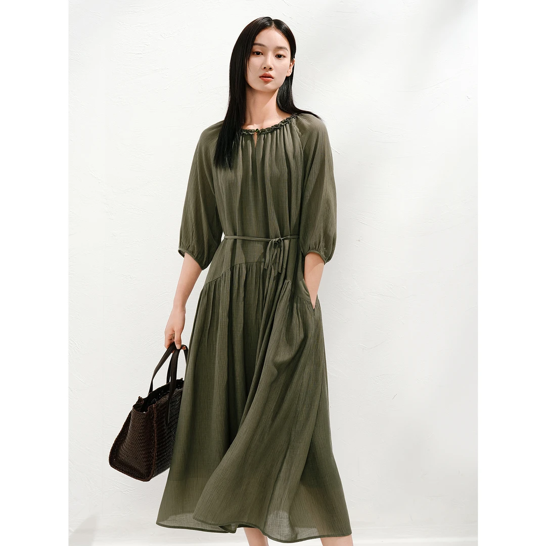 玖姿安娜蔻收腰连衣裙春色风琴裙木耳花边压褶女KWFC50043