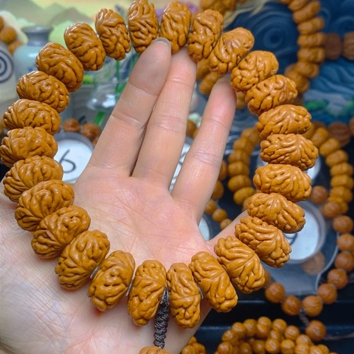 桃核手串2444444444444