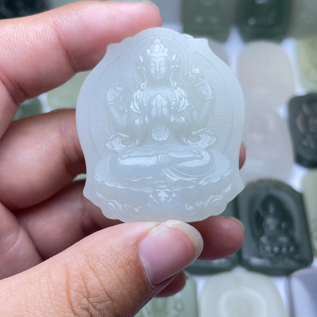 和田玉未镶嵌颈饰