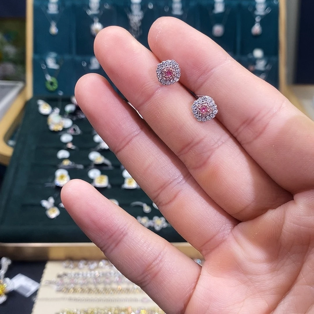 钻石耳饰18K金镶嵌戒指