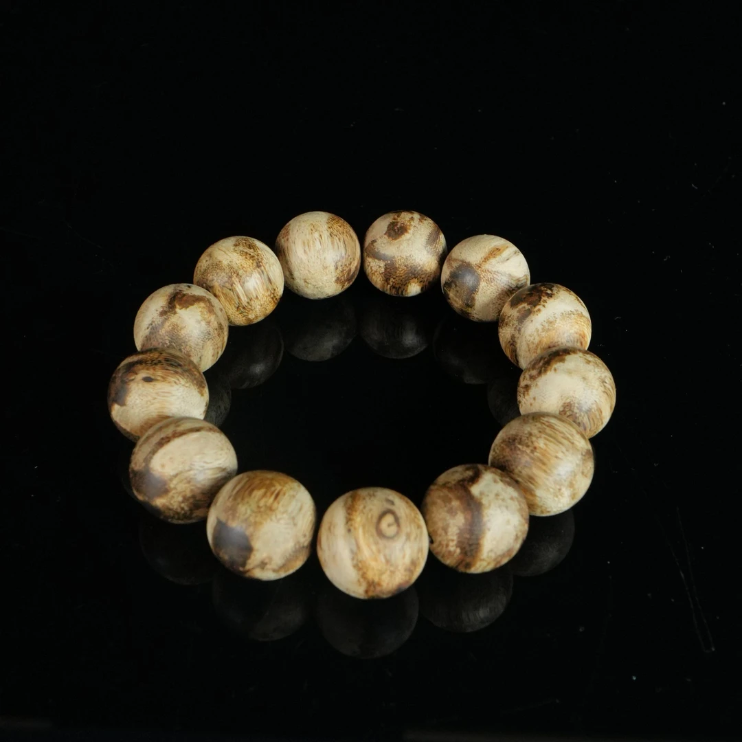 A9559 马尼拉生结虎斑软丝沉香手串 1.85cm 29.29g