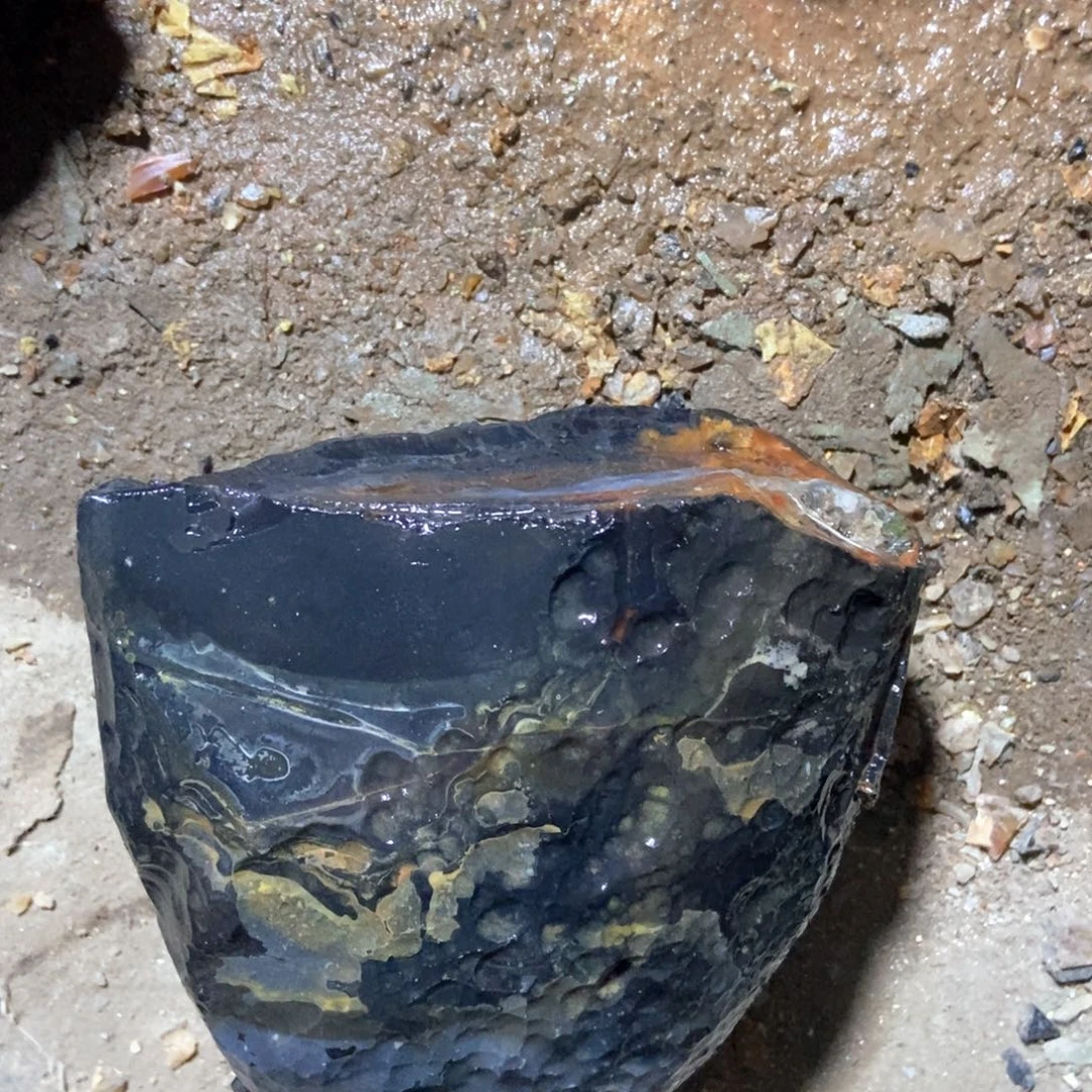 知***安定制玛瑙原石切开不退