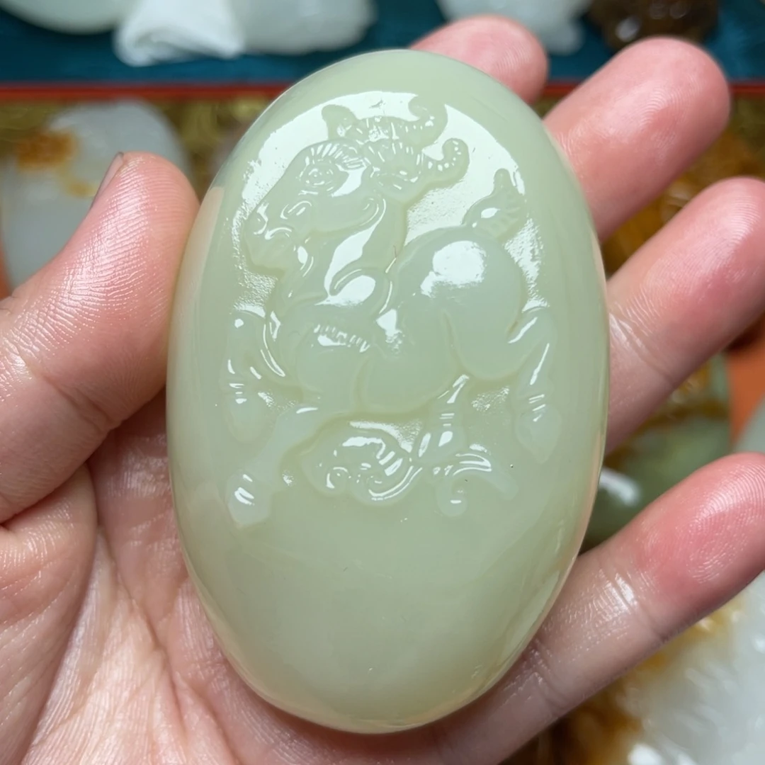 花***王石材天然方解石手把件不退换