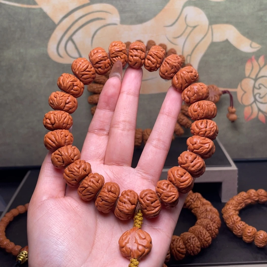 吊坠桃核19白玉龙手持