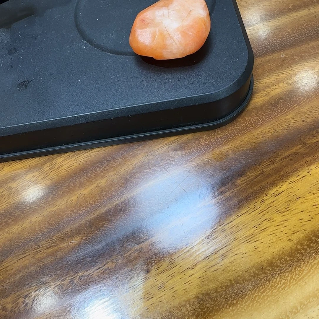 花岗石只买单纯的吊坠，没带链子，属的性质。