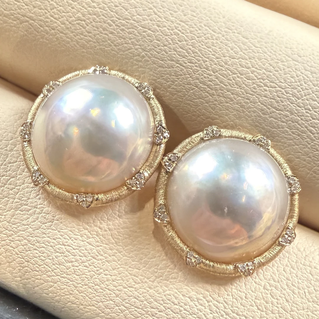 【HH】| 黄金拉丝 12-13mm 海水马贝珍珠耳钉 18K金钻石
