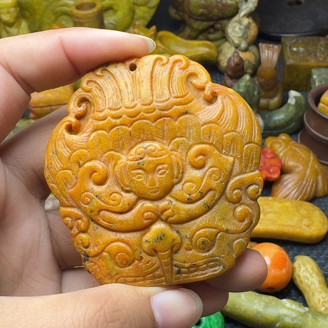 白玉菩提吊坠。。。