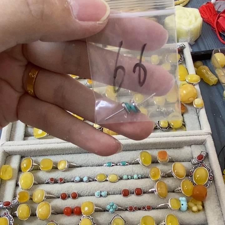 蜜蜡裸石银S925镶嵌多样性发货