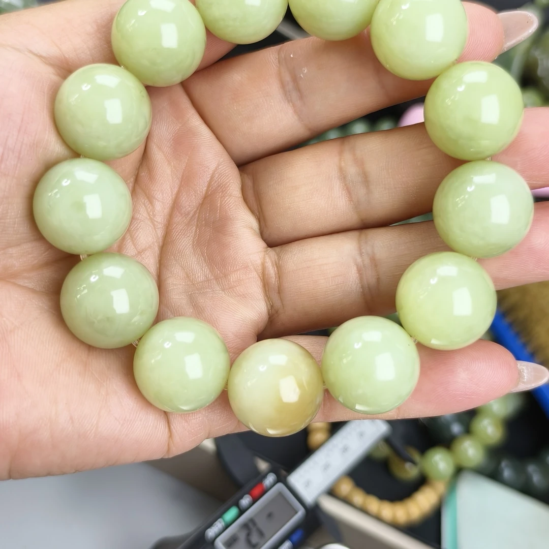 黄老玉卡18圆珠手串