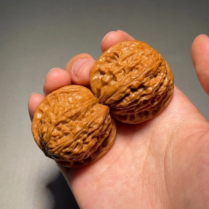 文玩核桃把件磨盘198