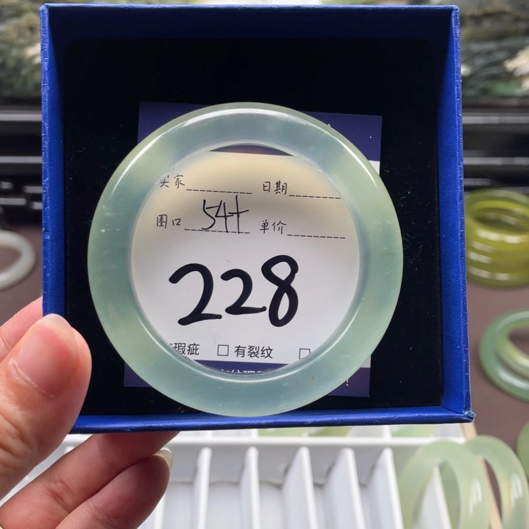未镶嵌岫玉手镯手镯