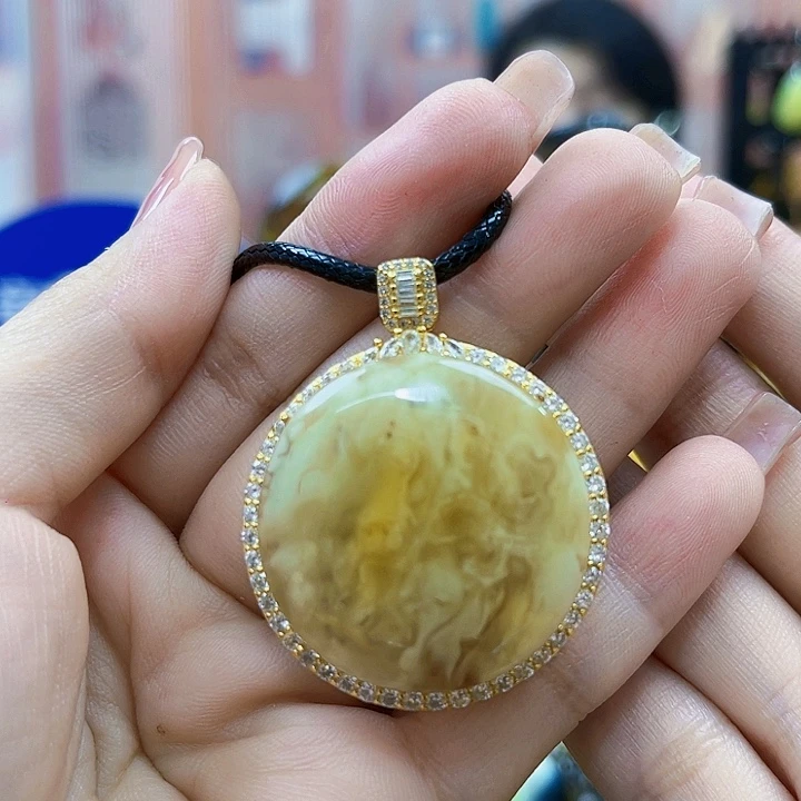 琥珀银S925镶嵌颈饰吊坠