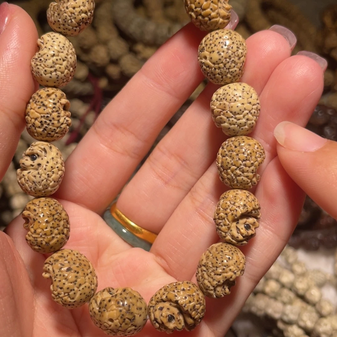 万***冶吊坠星月菩提一物一图龙蛋