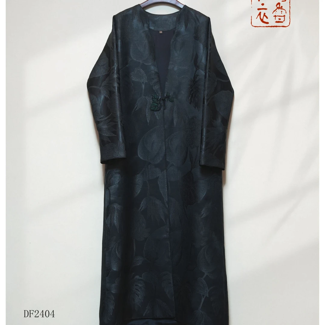 【绮香慢衣】真丝香云纱·提花重缎无开叉海浪领风衣