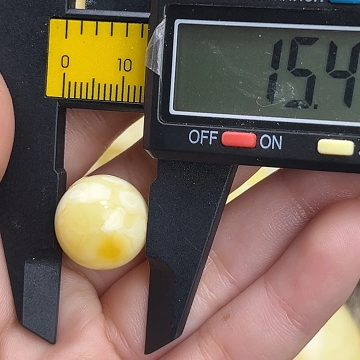 蜜蜡未镶嵌裸石蜜蜡139