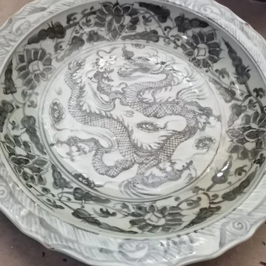 瓷片玩玩具枪毙吧热热的