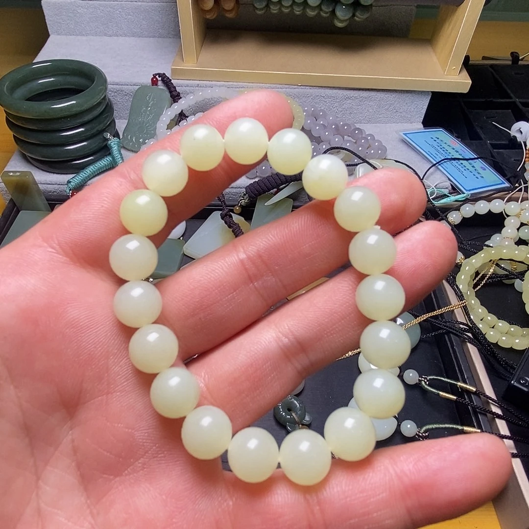 和田玉（糖玉）未镶嵌手链