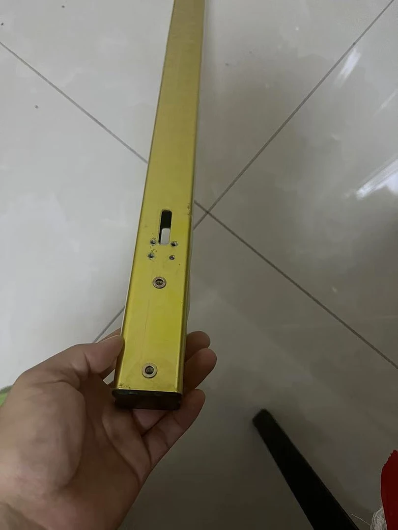 铝条土豪金8件套1米，厚三厘米宽4厘米，空心