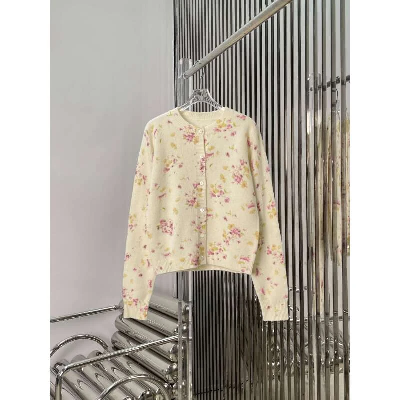 三角标碎花长袖开衫 单排扣圆领收腰针织上衣