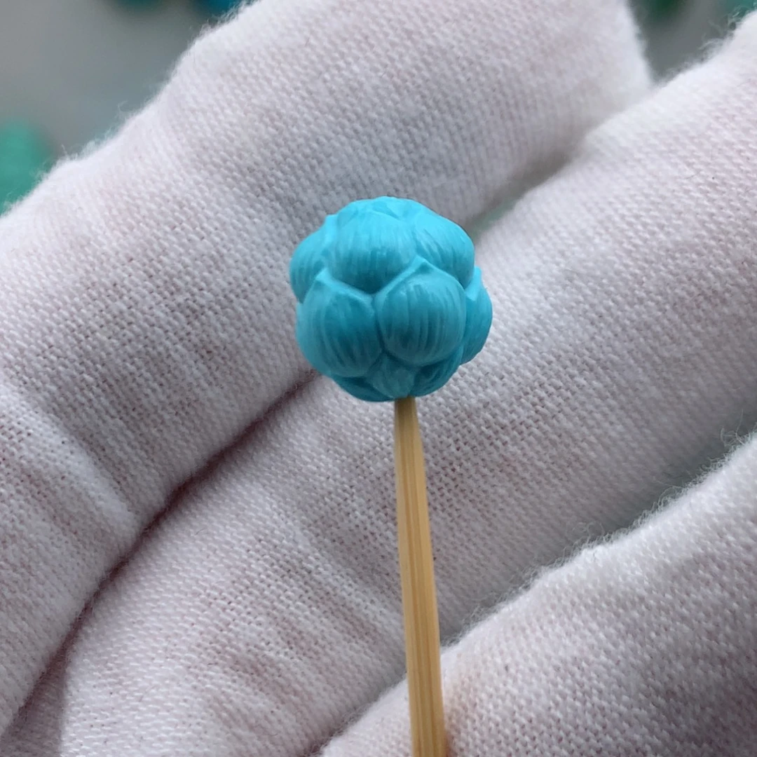 绿松石未镶嵌挂件