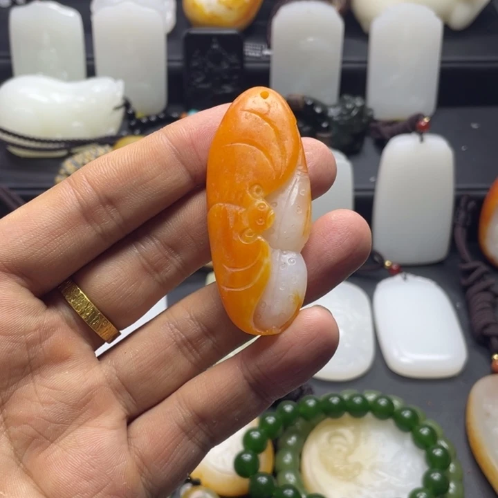 未镶嵌和田玉挂件