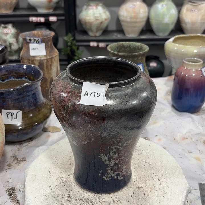 摆件高19，口9，无孔719