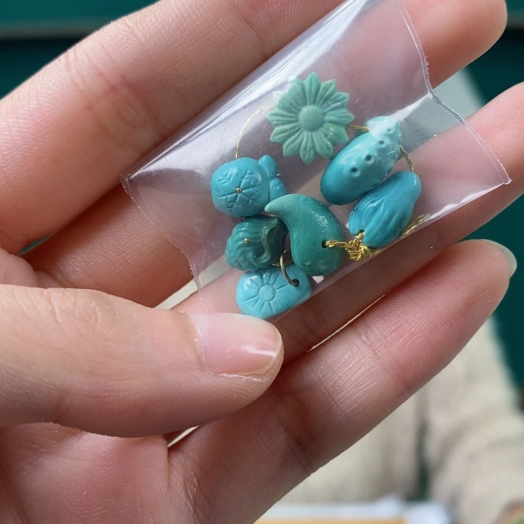 绿松石未镶嵌挂件