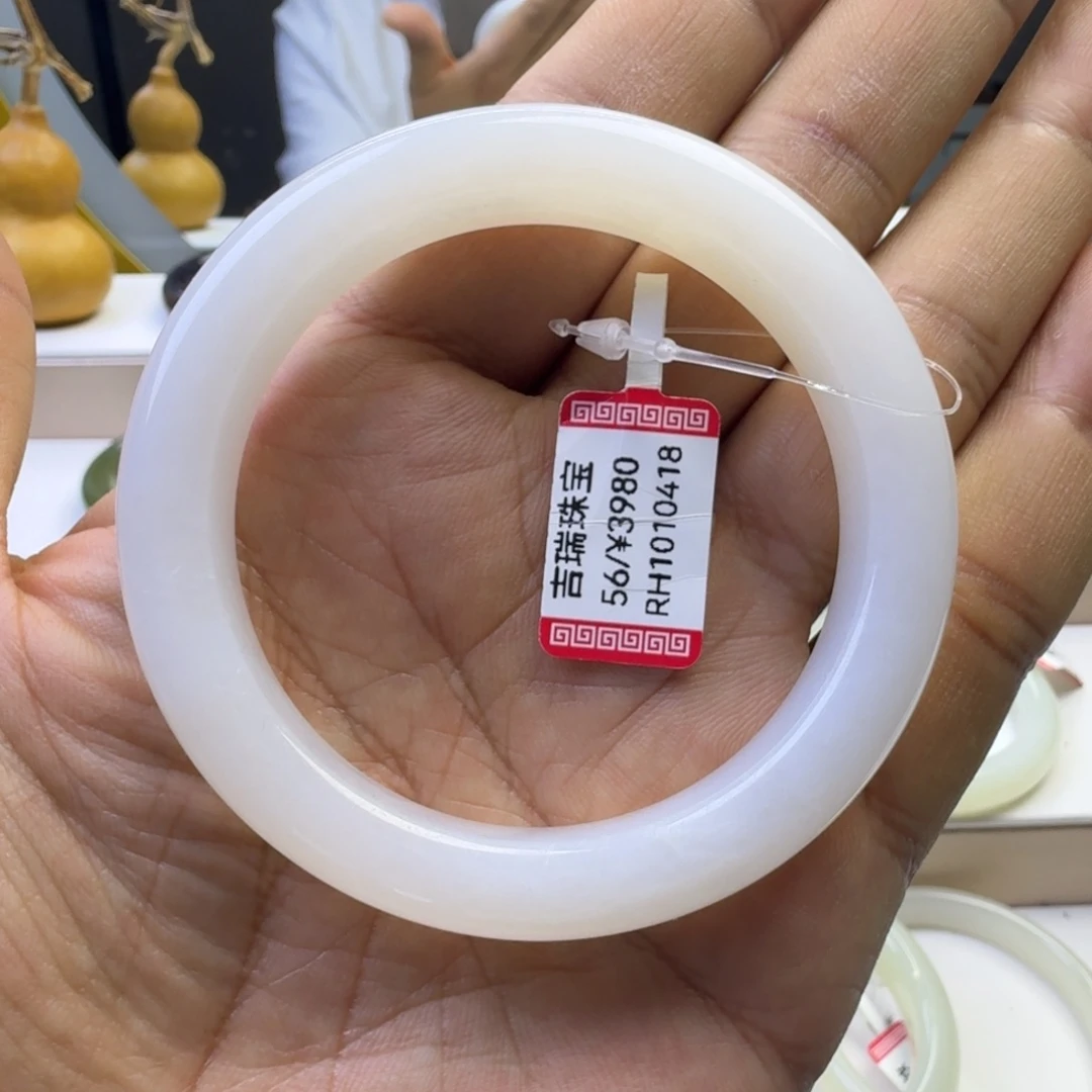 和田玉（糖玉）未镶嵌手镯