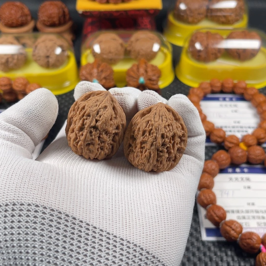 把件文玩核桃高炮南疆石手捻1174