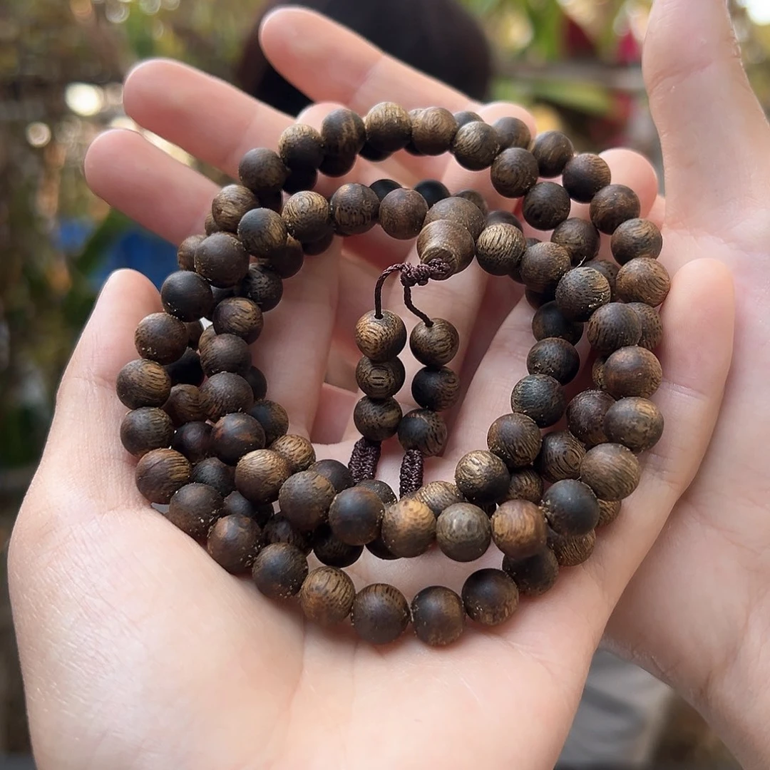 沉香手串天****张勺子多样性发货一条卡0.8