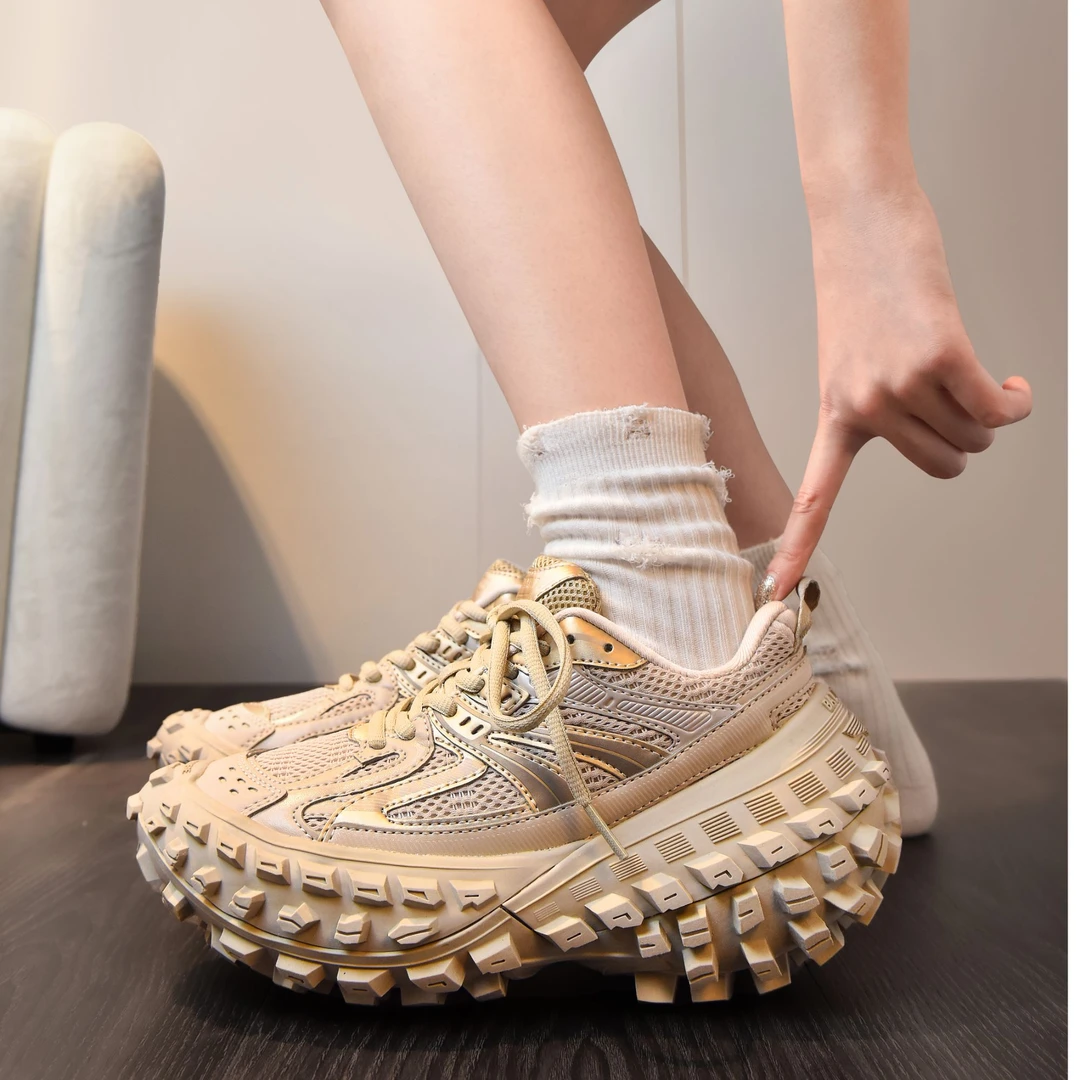 真皮轮胎鞋女软底透气榴莲厚底休闲运动鞋增高炸街老爹鞋