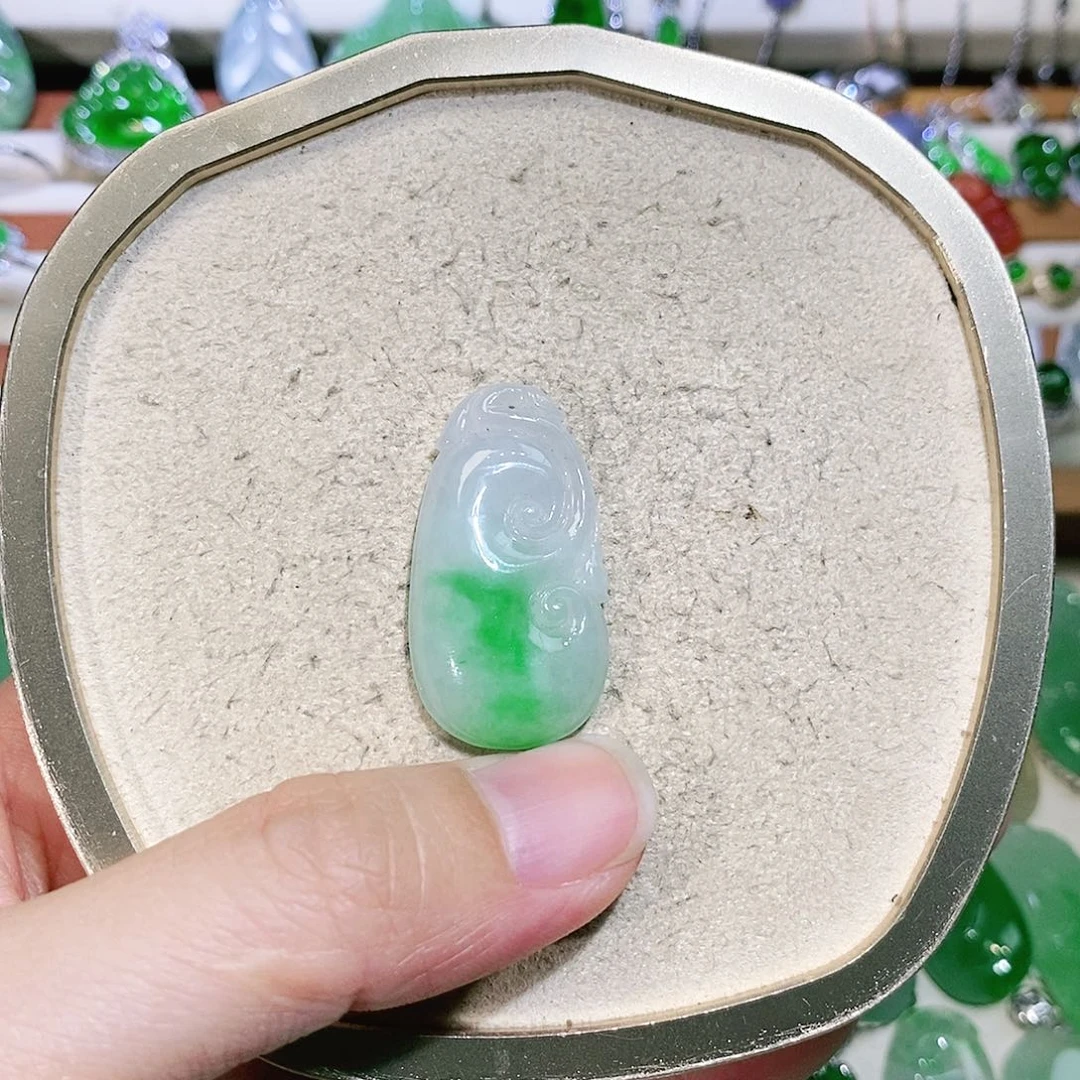 【闪购商品】翡翠挂件未镶嵌裸石