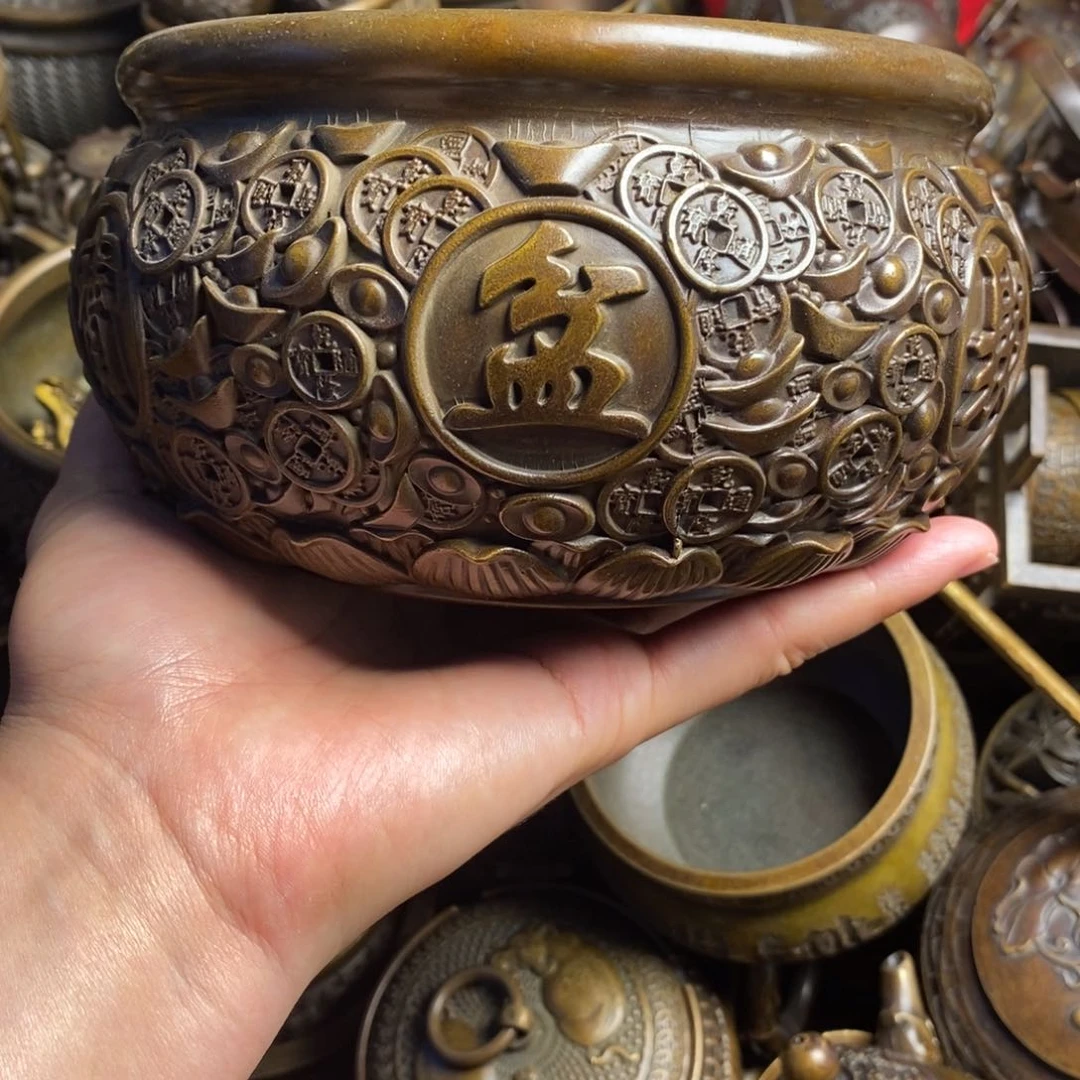 精美铜器做工精良