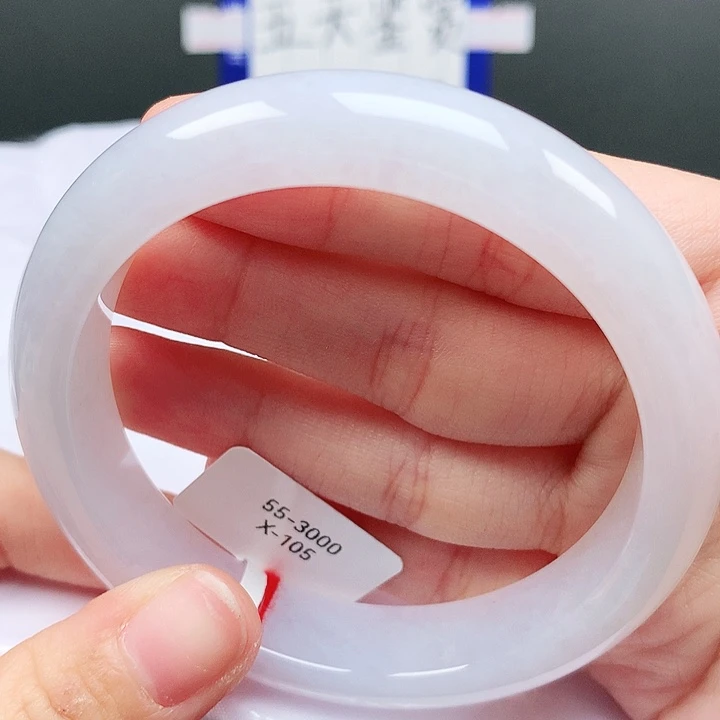 翡翠未镶嵌手镯天然缅甸a货翡翠55.5