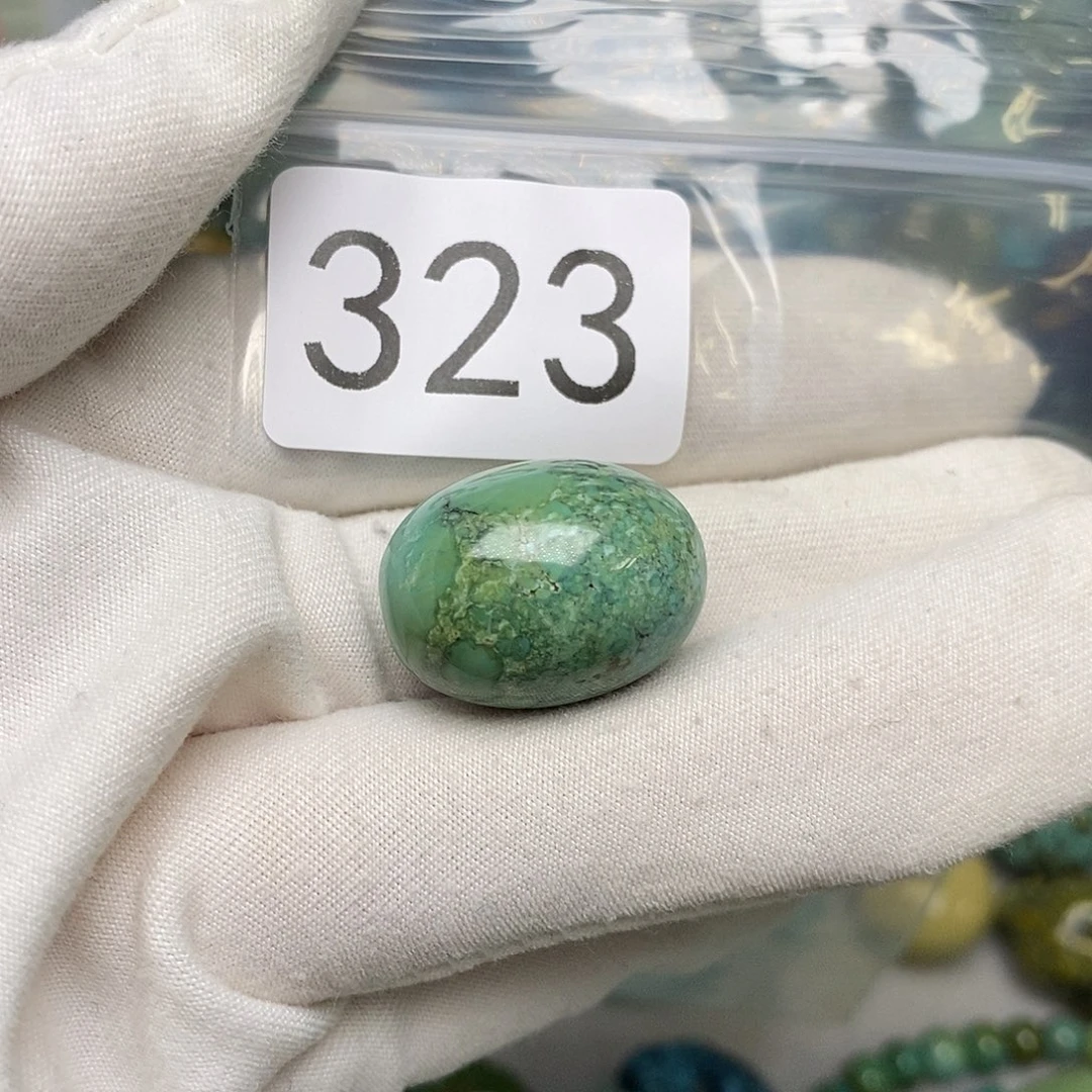 绿松石未镶嵌珠宝半成品