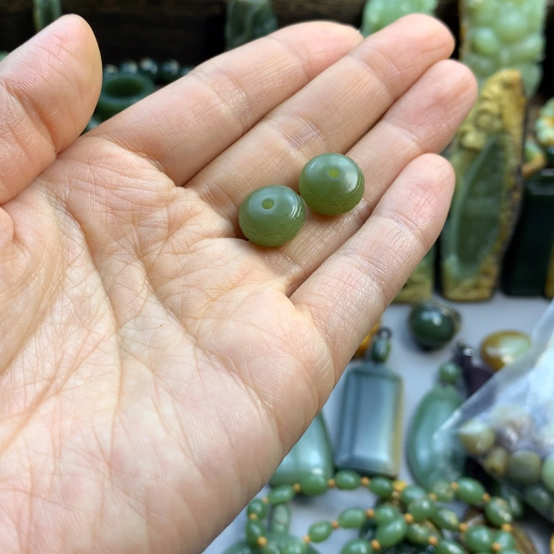 未镶嵌岫岩老玉（透闪石质玉）珠宝奇石小*哥