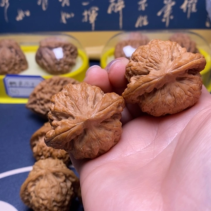 文玩核桃吊坠41金公子