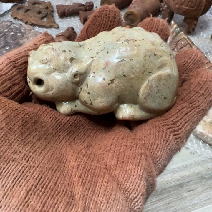 和田玉（黄玉）未镶嵌挂件