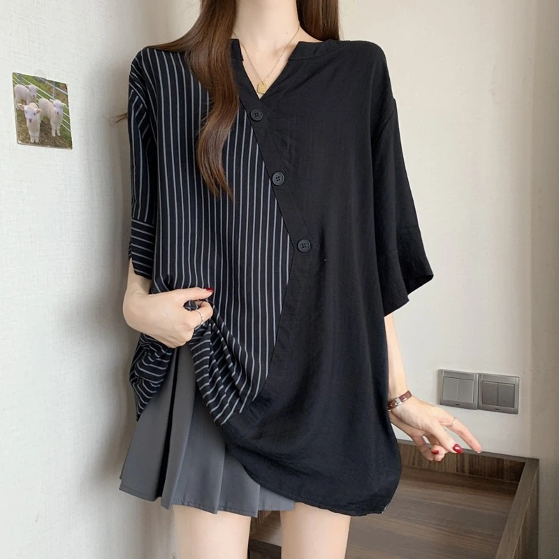 遮肚子慵懒风v领条纹短袖衬衣女夏季微胖mm大码不规则宽松打底衫