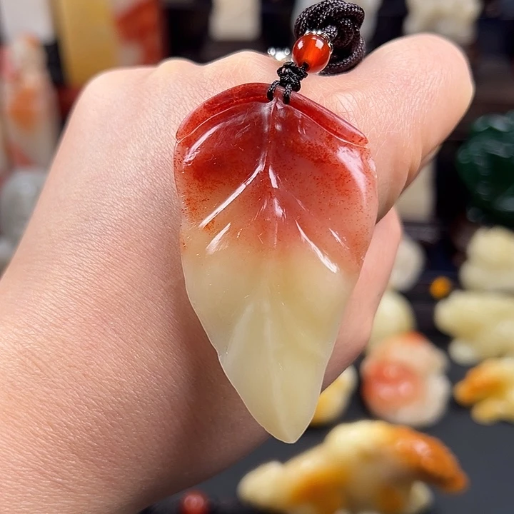 寿山石结晶芙蓉石挂件