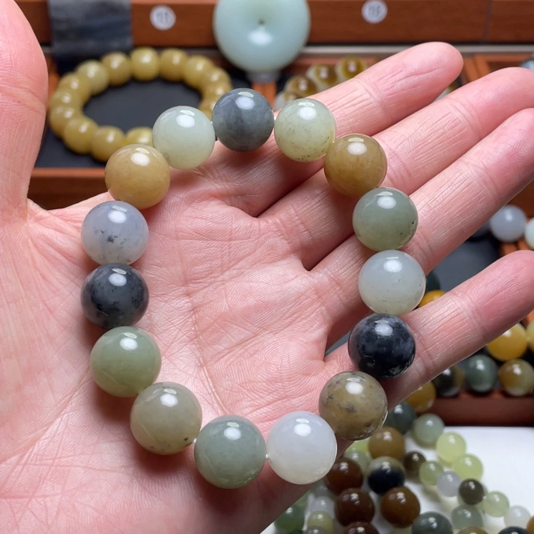 和田玉未镶嵌手串